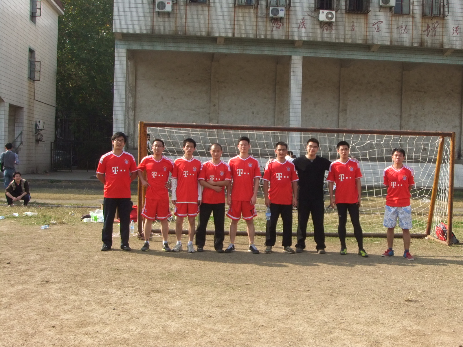 ​太阳成城集团tyc234cc古天乐足球赛全体队员